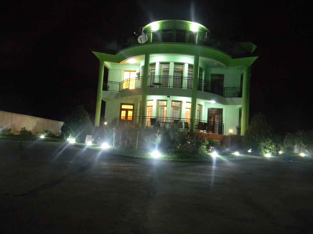 באטומי Villa Qero מראה חיצוני תמונה